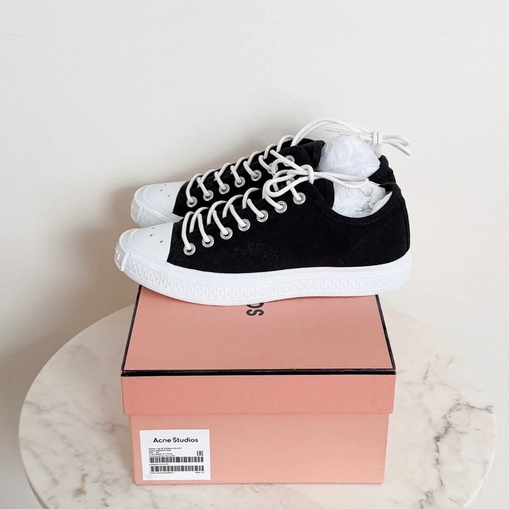 Acne Studios Ballow Low Top Canvas Sneakers Black Size 37 EU 7 US NIB